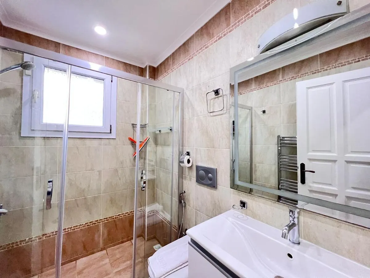 Luxury 7-Bed Villa With Pool And Jacuzzi Fethiye Oludeniz Turkey